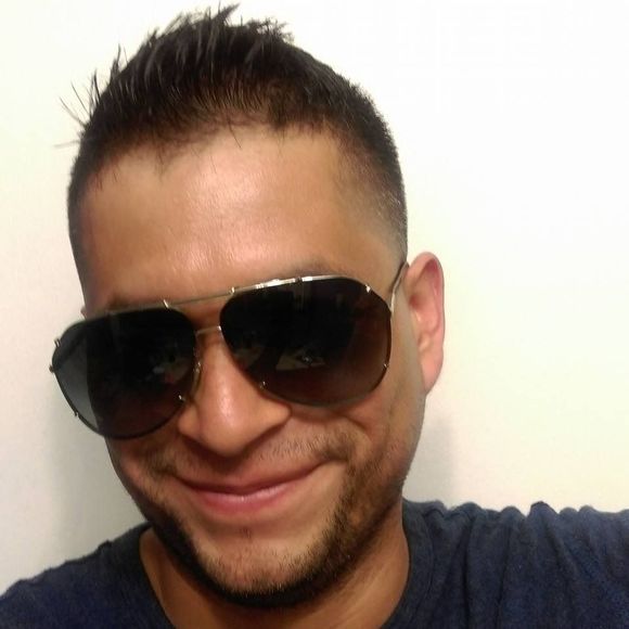 Meet your Posher, Denis - Picture 1 of 1